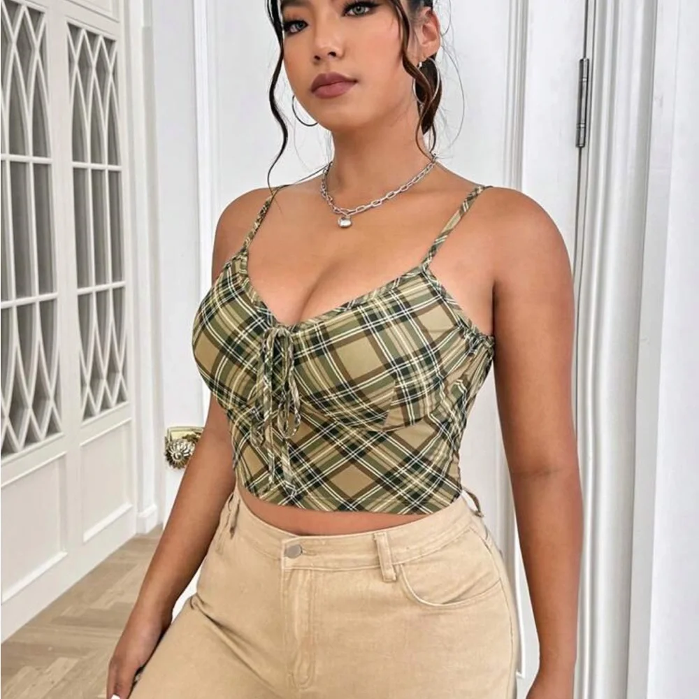 Plaid print knot front mesh cami top - Picture 5 of 11